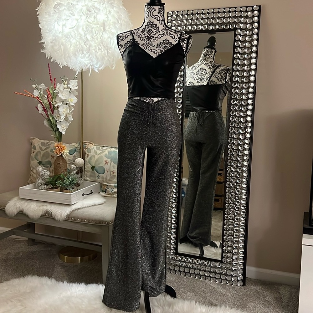Wild Fable Women size XS. Silver glitter flare pants
